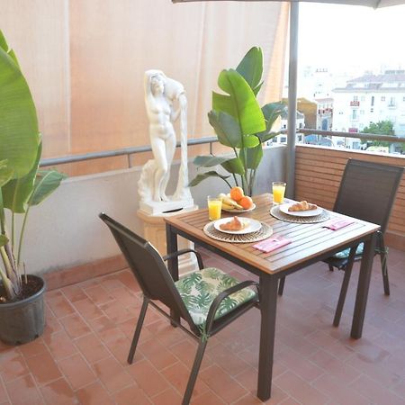 Habitacion Grande Con Terraza Privada, Malaga Centro Ngoại thất bức ảnh