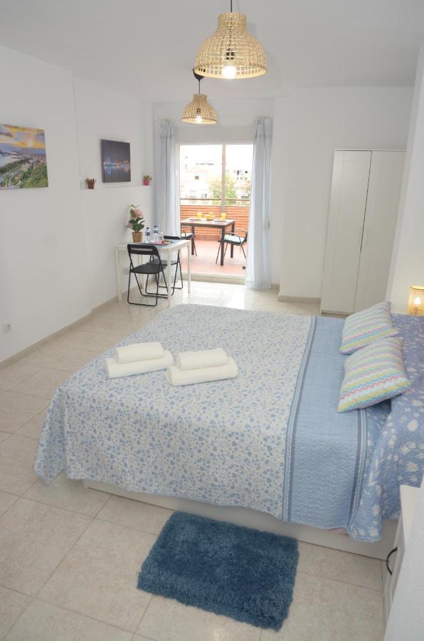 Habitacion Grande Con Terraza Privada, Malaga Centro Ngoại thất bức ảnh