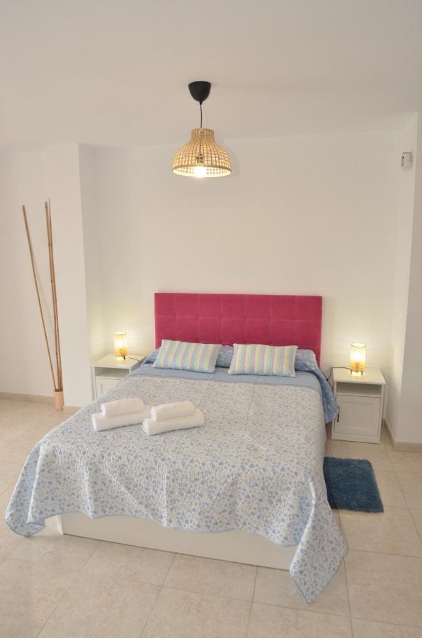 Habitacion Grande Con Terraza Privada, Malaga Centro Ngoại thất bức ảnh