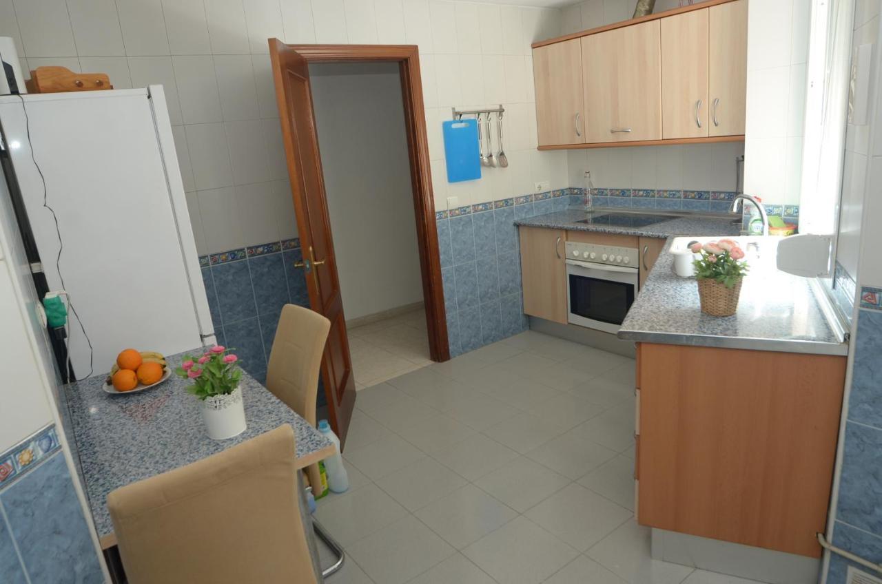 Habitacion Grande Con Terraza Privada, Malaga Centro Ngoại thất bức ảnh